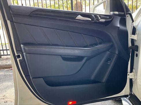 Used 2016 Mercedes-Benz GLE 63 AMG S image 21