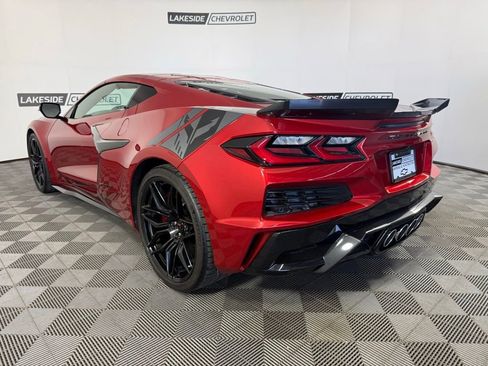 Used 2023 Chevrolet Corvette Z06 RWD image 4