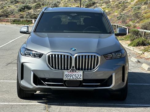 Used 2025 BMW X5 xDrive50e w/ Premium Package image 10