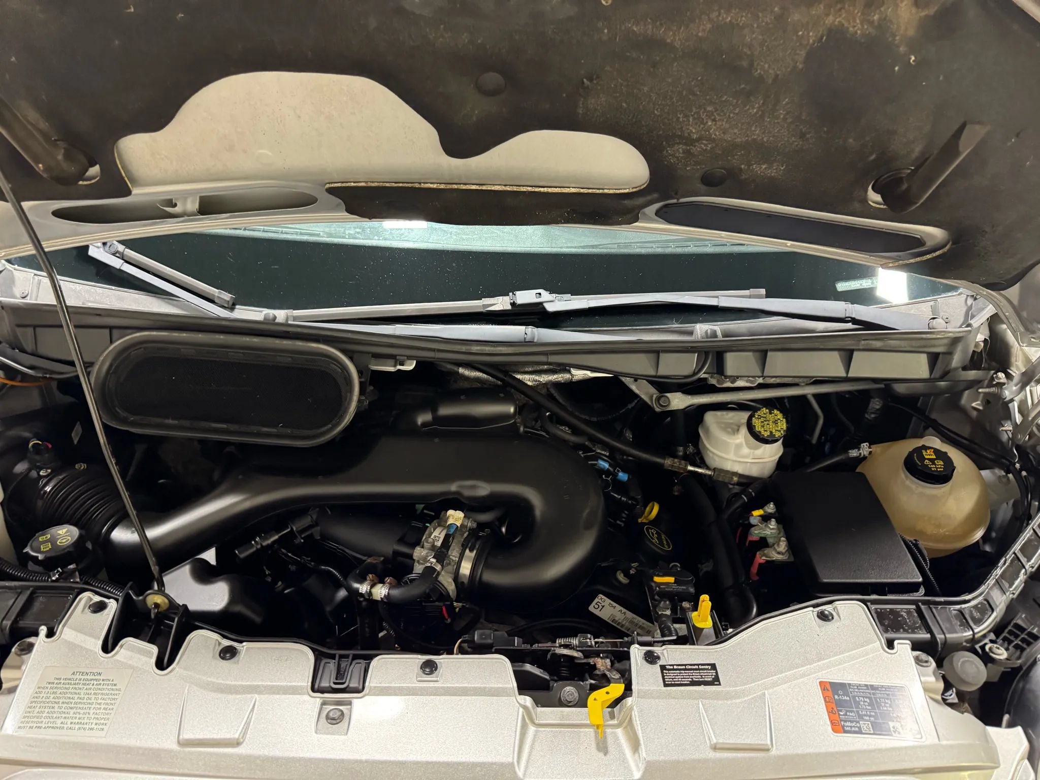 Used 2015 Ford Transit 350 148 Medium Roof RWD image 60