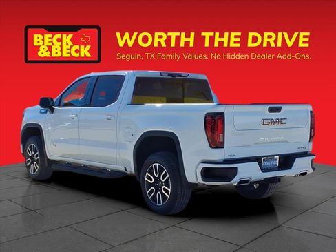 Certified 2025 GMC Sierra 1500 AT4 w/ AT4 Premium Package image 7