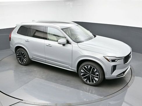 New 2026 Volvo XC90 B6 Ultra w/ Protection Package image 37