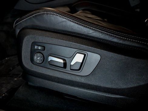 Used 2023 BMW X5 xDrive40i w/ Climate Comfort Package image 15