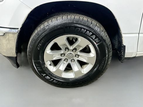 Used 2024 RAM 1500 Laramie image 8