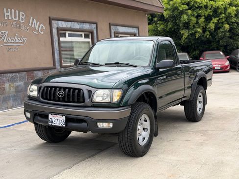 Used 2002 Toyota Tacoma PreRunner RWD image 3