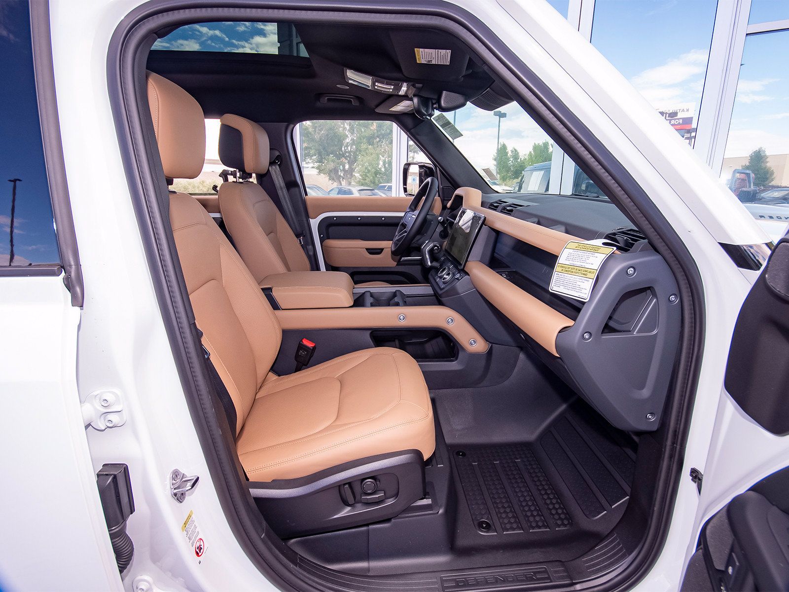 New 2026 Land Rover Defender 110 X-Dynamic SE AWD/4WD image 43