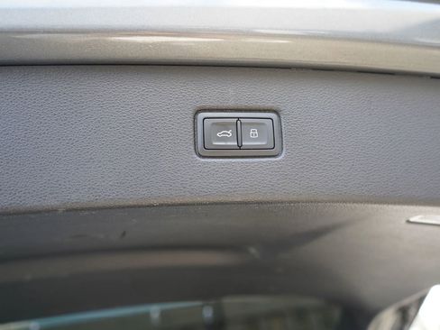 Used 2018 Audi Q7 3.0T Premium Plus image 27