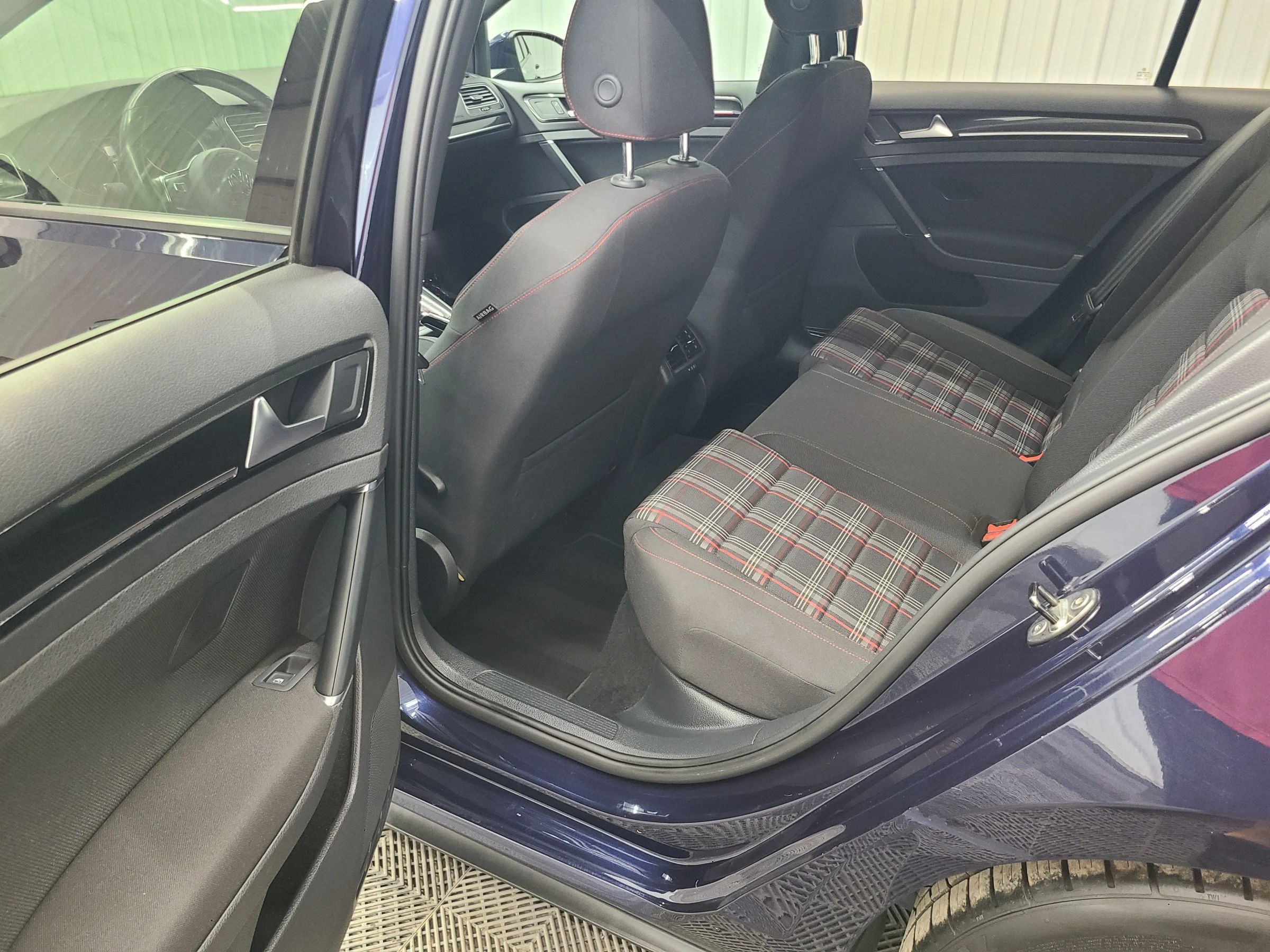 Used 2017 Volkswagen GTI S FWD image 35