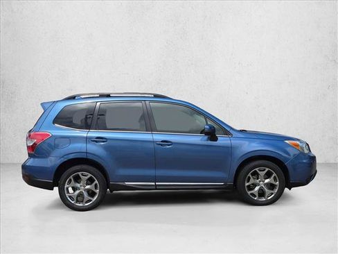 Used 2016 Subaru Forester 2.5i Touring w/ Eyesight & Navigation System AWD/4WD image 4