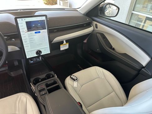 New 2025 Ford Mustang Mach-E Premium w/ Interior Protection Package image 31