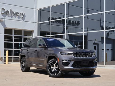 Used 2022 Jeep Grand Cherokee Summit AWD/4WD image 1