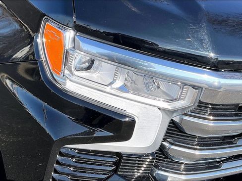 Used 2023 Chevrolet Silverado 1500 High Country w/ Z71 Off-Road Package image 27