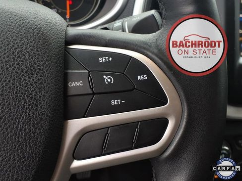 Used 2018 Jeep Cherokee Latitude Plus image 22