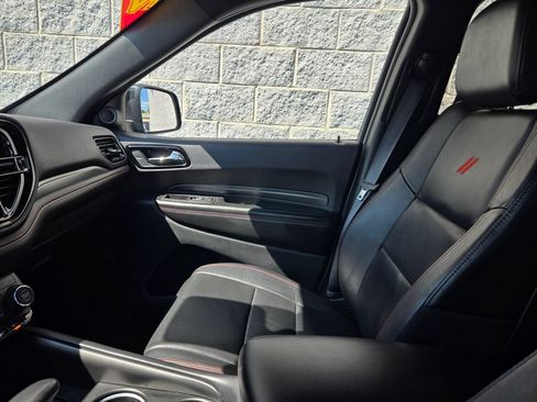 Used 2025 Dodge Durango GT AWD/4WD image 33