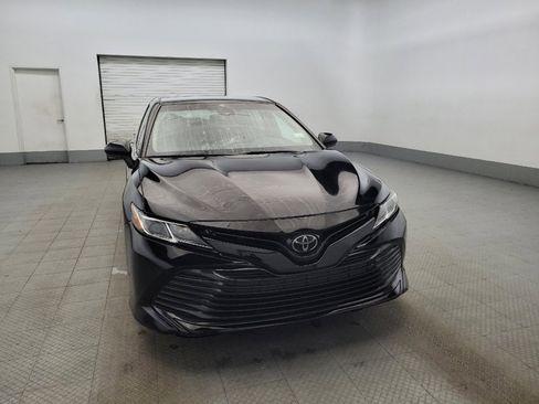 Used 2019 Toyota Camry LE image 14