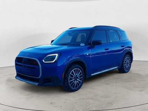 Used 2025 MINI Cooper Countryman S image 1