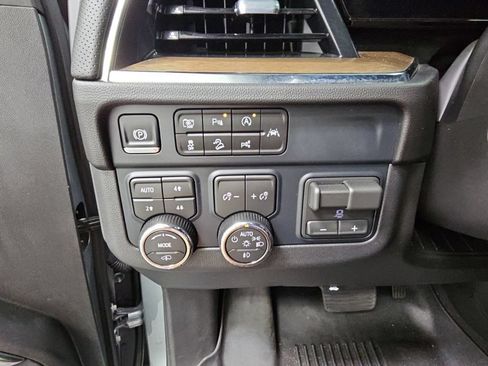 Used 2026 Chevrolet Tahoe High Country AWD/4WD image 26