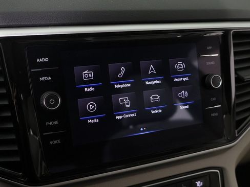 Used 2023 Volkswagen Atlas SE w/ Panoramic Sunroof Package AWD/4WD image 49