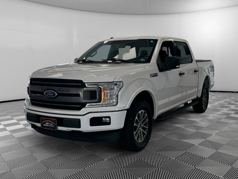 Used 2018 Ford F150 XLT w/ Equipment Group 302A Luxury AWD/4WD image 4