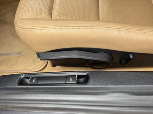 Used 2015 Porsche Cayman S image 29