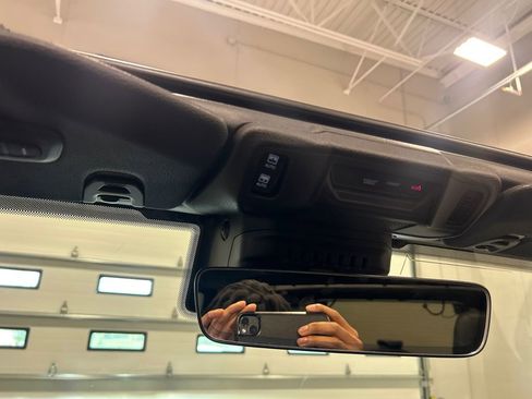 New 2025 Jeep Wrangler Sahara w/ Technology Group image 23