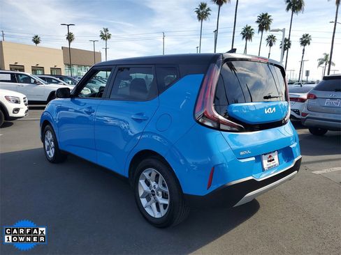 Used 2023 Kia Soul S image 3