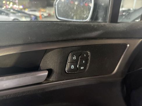 Used 2019 Ford Fusion SEL image 24