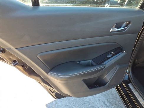 Certified 2024 Nissan Altima 2.5 SL image 12