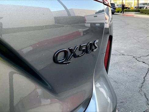 Used 2024 INFINITI QX50 Sport image 10