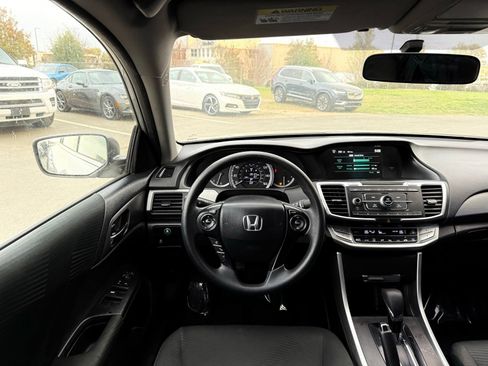 Used 2015 Honda Accord LX image 24