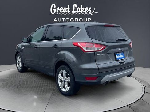 Used 2016 Ford Escape SE FWD image 3