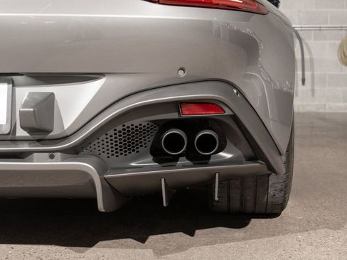 Used 2020 Aston Martin V8 Vantage Coupe image 31