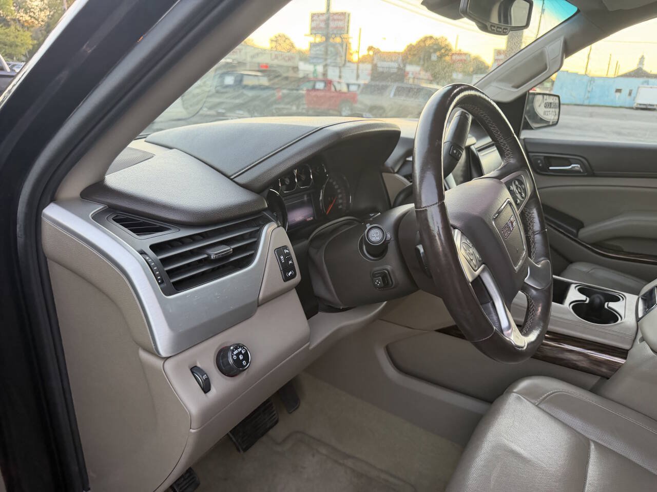 Used 2016 GMC Yukon SLT RWD image 11
