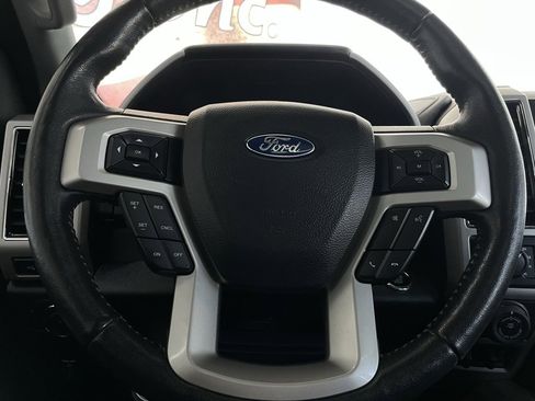 Used 2018 Ford F150 Lariat w/ Equipment Group 502A Luxury image 35