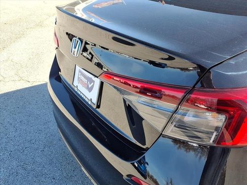 Used 2022 Honda Civic EX image 9