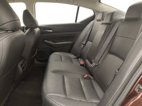 Used 2023 Nissan Altima 2.5 SL FWD image 18
