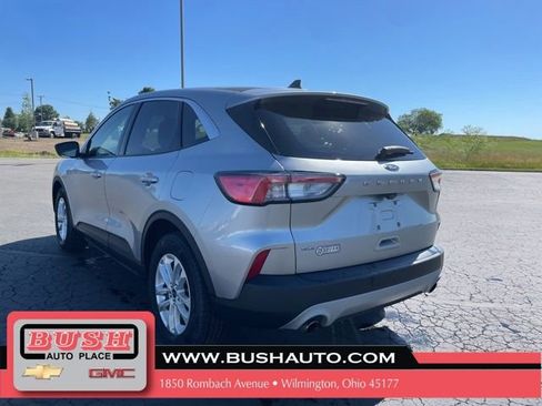 Used 2022 Ford Escape SE w/ Convenience Package FWD image 6