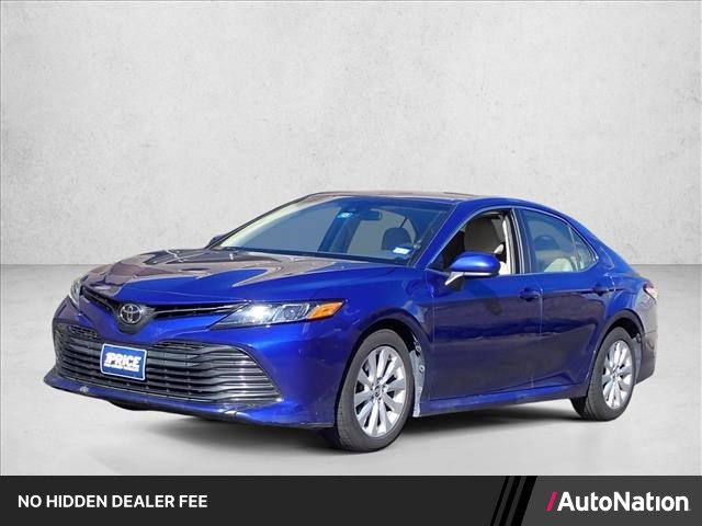 Used 2018 Toyota Camry LE FWD image 1