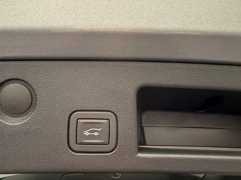 Used 2025 Chevrolet Equinox ACTIV image 55