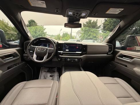Used 2025 GMC Sierra 2500 SLT w/ SLT Premium Package AWD/4WD image 26