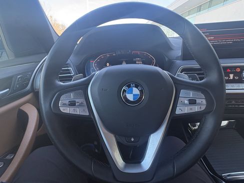 Used 2023 BMW X3 xDrive30i w/ Premium Package image 5