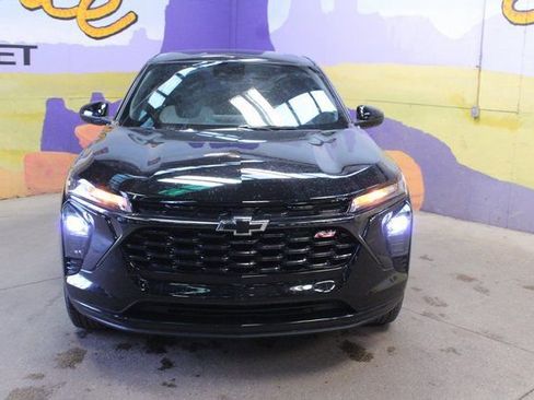 Used 2024 Chevrolet Trax RS w/ Driver Confidence Package image 3