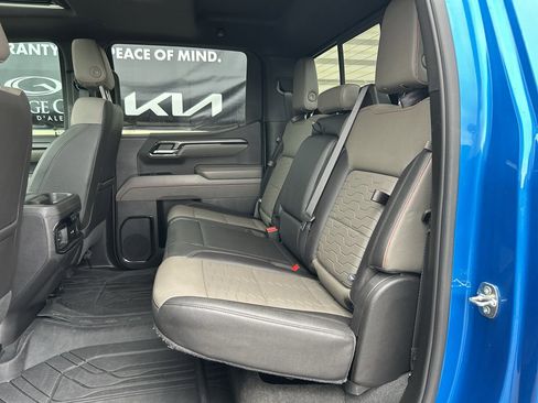 Used 2022 Chevrolet Silverado 1500 ZR2 w/ Technology Package image 11