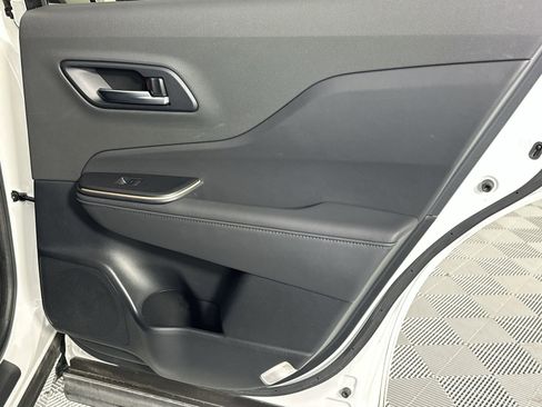 Used 2023 Toyota Crown image 29