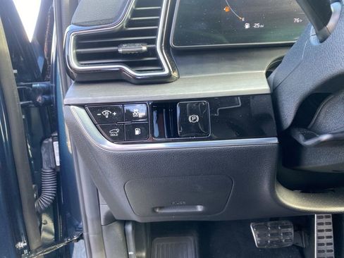 New 2025 Kia Sportage X-Line Prestige AWD/4WD image 12