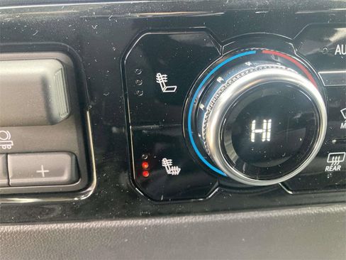 New 2026 GMC Sierra 1500 SLE image 20