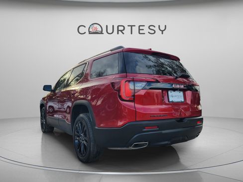 Used 2023 GMC Acadia SLT w/ Elevation Edition image 2