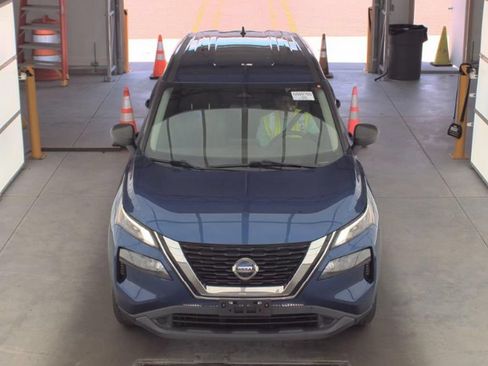Used 2021 Nissan Rogue S AWD/4WD image 2