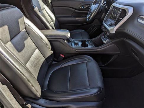 Used 2023 GMC Acadia SLT image 21