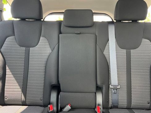 Certified 2023 Kia Sorento LX AWD/4WD image 25